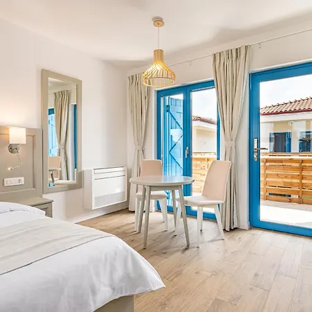 Pensiunea Terrablue Гостевой дом 4*